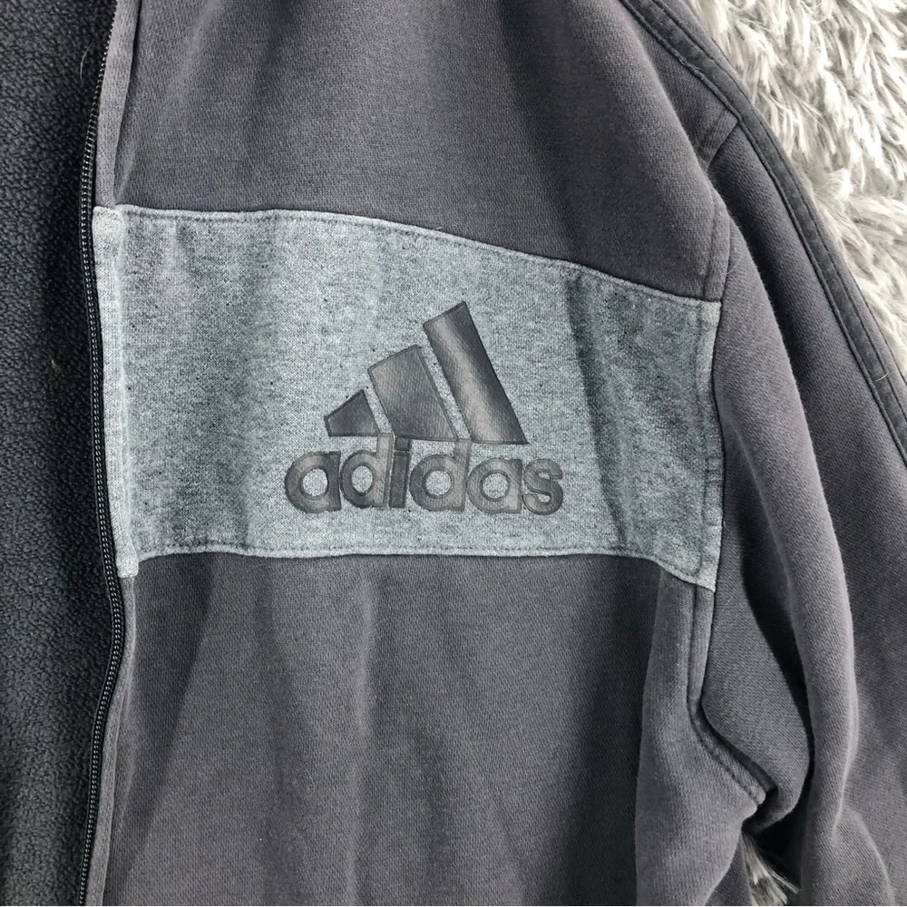 Adidas Jacket Mens XL Gray Jacket Hood Logo 3 Stripe Athletic Workout